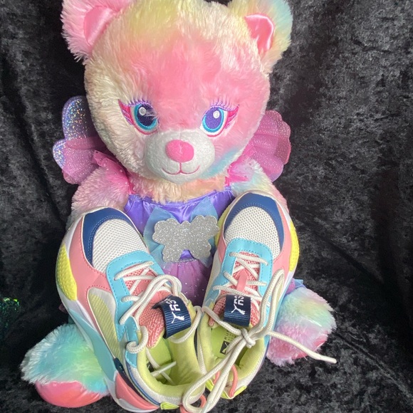 Puma RSX Kids
Size 11 - Picture 2 of 4
